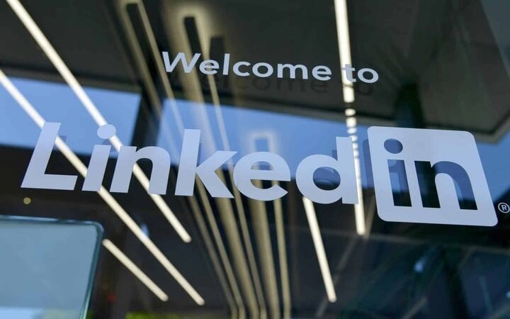 Why LinkedIn is The Best Business Related Social Network in 2022